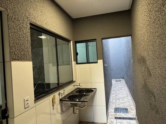 Casa para Venda em Goiânia - 4