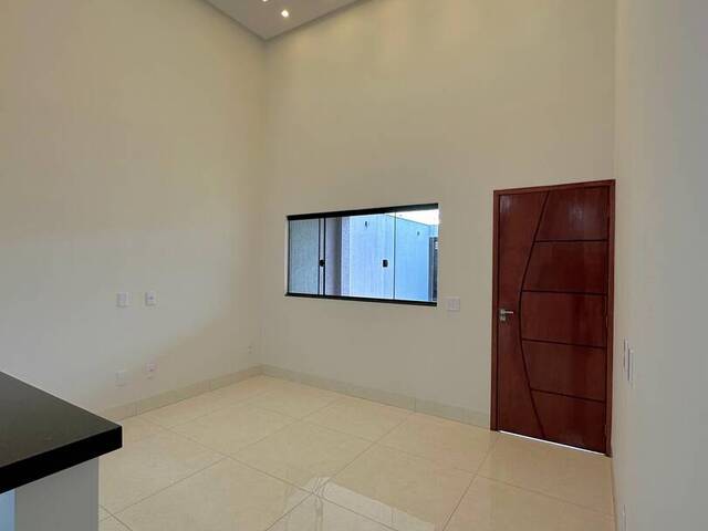 #6 - Casa para Venda em Goiânia - GO
