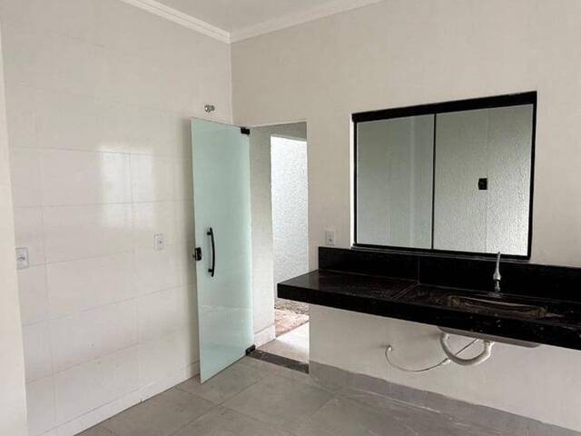 Casa para Venda em Goiânia - 5
