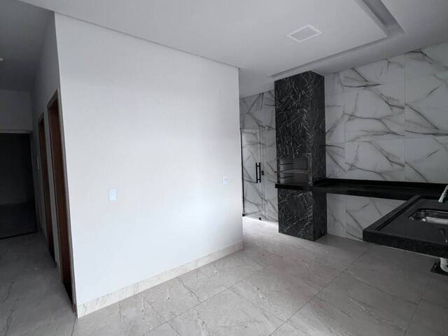 Casa para Venda em Goiânia - 4