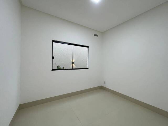 Casa para Venda em Goiânia - 4