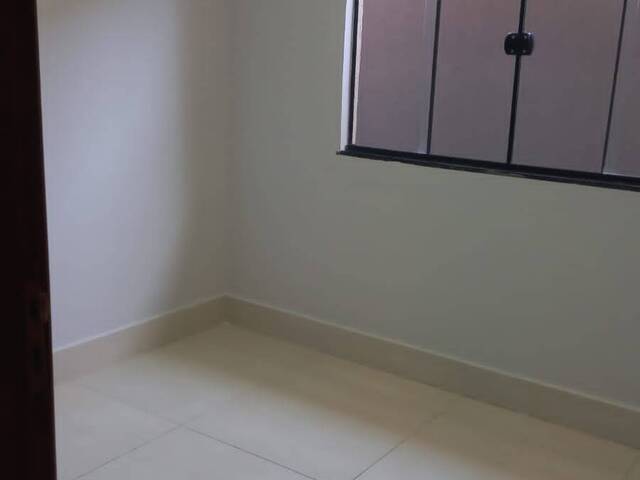 #24 - Casa para Venda em Goiânia - GO