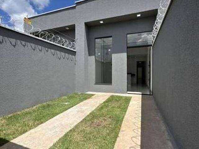 #26 - Casa para Venda em Goiânia - GO
