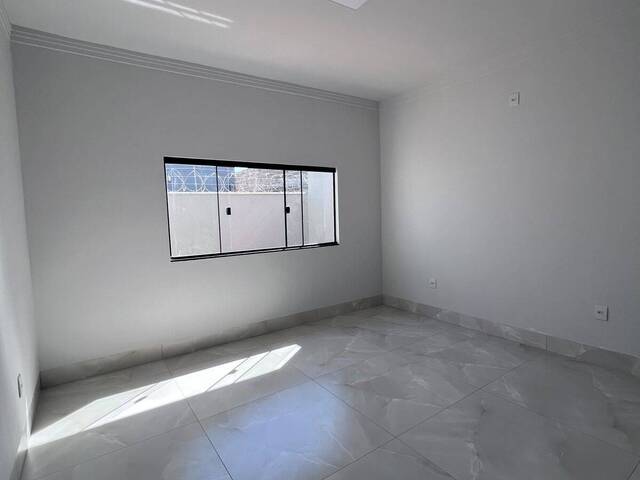 Casa para Venda em Goiânia - 4