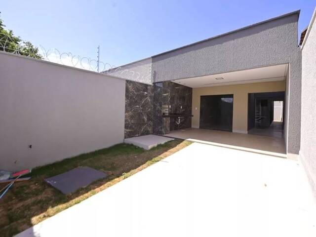 #11 - Casa para Venda em Goiânia - GO