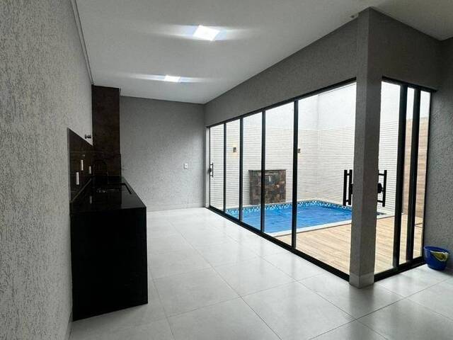 Casa para Venda em Goiânia - 5