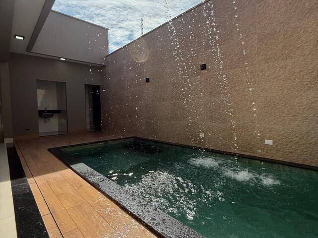 Casa para Venda em Goiânia - 5