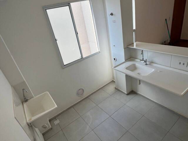 #43 - Apartamento para Venda em Goiânia - GO