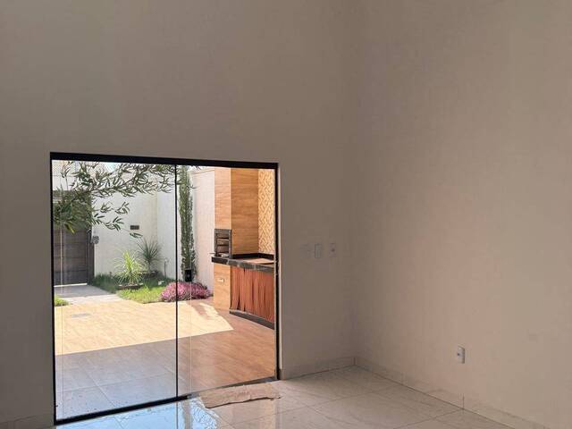 Casa para Venda em Goiânia - 4