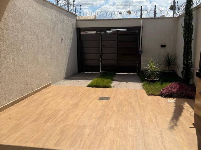 #45 - Casa para Venda em Goiânia - GO