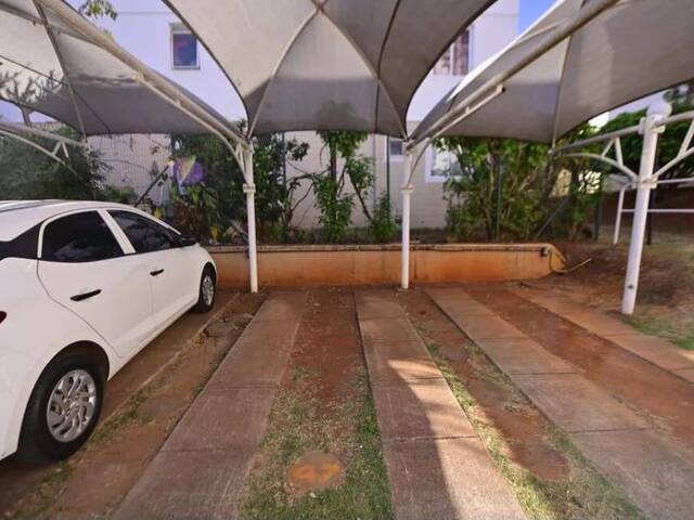 #50 - Apartamento para Venda em Goiânia - GO