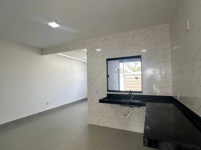 Casa para Venda em Goiânia - 5