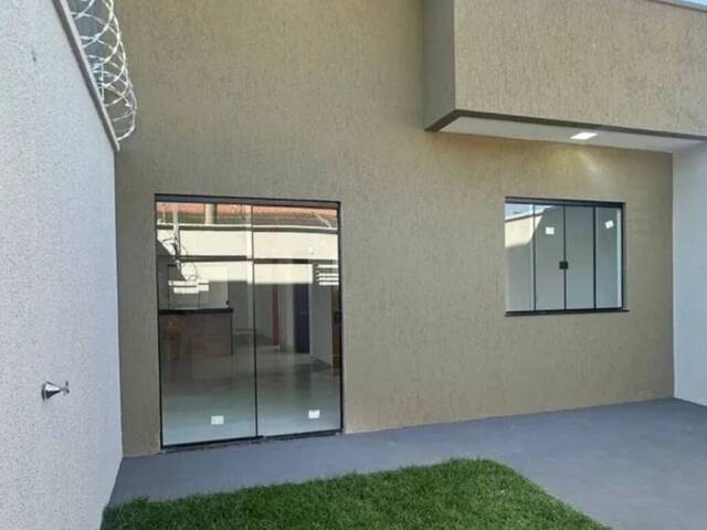 #64 - Casa para Venda em Goiânia - GO