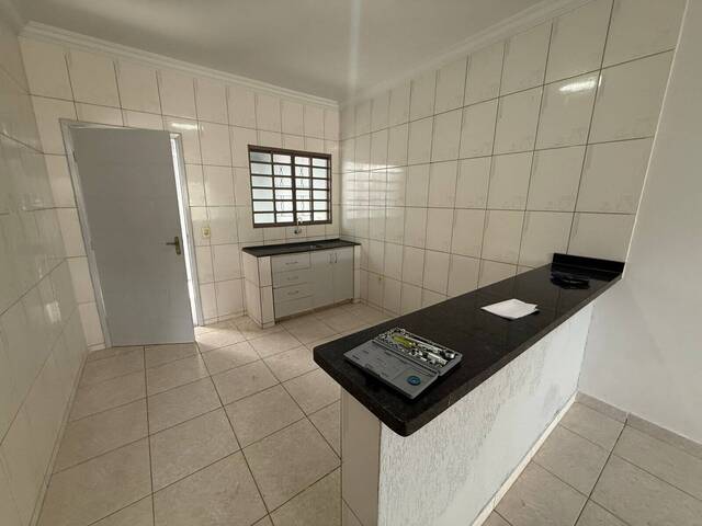 #65 - Casa para Venda em Goiânia - GO